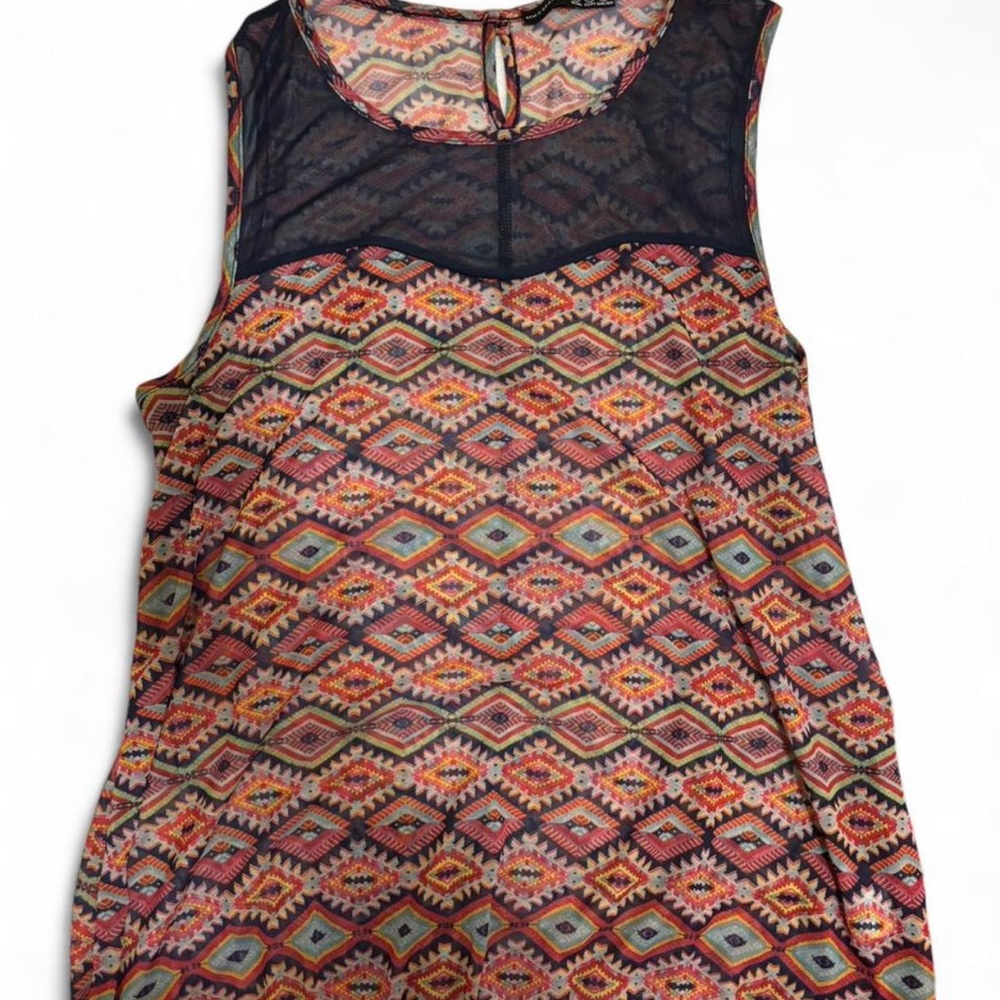 Atmosphere colorful top